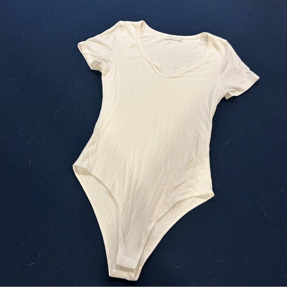 Wasabi + Mint White bodysuit‎ snap bottom size small